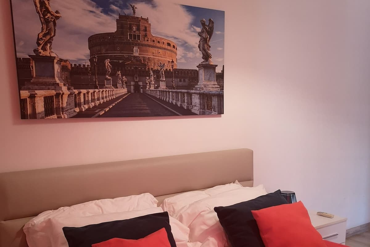 Exclusive Room | Frette Italian sheets, premium bedding, down duvets, Select Comfort beds