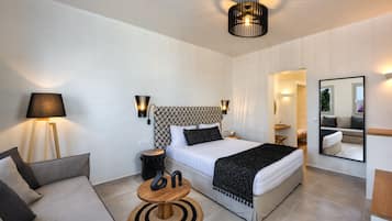 Suite Outdoor Hot Tub (3 people)