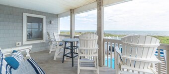 K1299 BLUE CRUSH. Oceanfront, Ocean Views, Private Pool, Elevator, Pets OK!