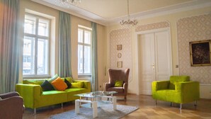 Unclassified image, 3 of 17, button - Shared Classic Apartment in The Heart of Vienna (Vienna)