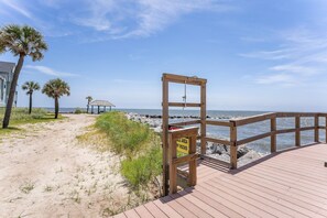 Beach nearby - Oceanview, steps from Beach, Pool, Golf course & Restaurant, super clean! (Saint Helena Island)