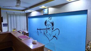 Reception - Hotel Royal Stay-Bodakdev (Ahmedabad)