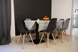 Dining - Apartment with private parking space (Palermo)