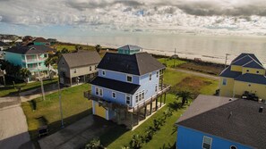 Exterior - Dip Net: 4  BR, 3.5  BA House in Crystal Beach, Sleeps 14 (Bolivar Peninsula)