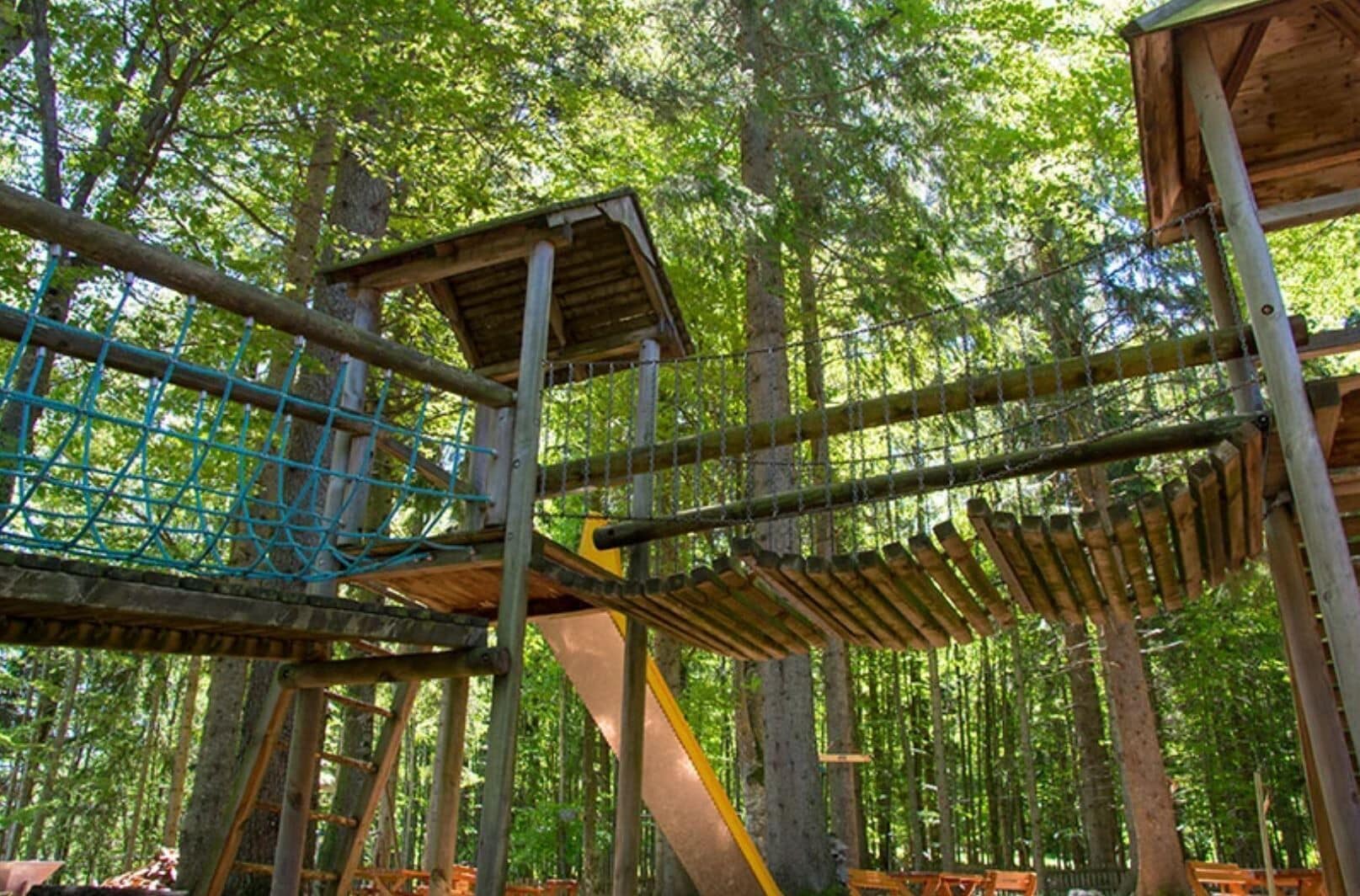 Children’s play area – outdoor
