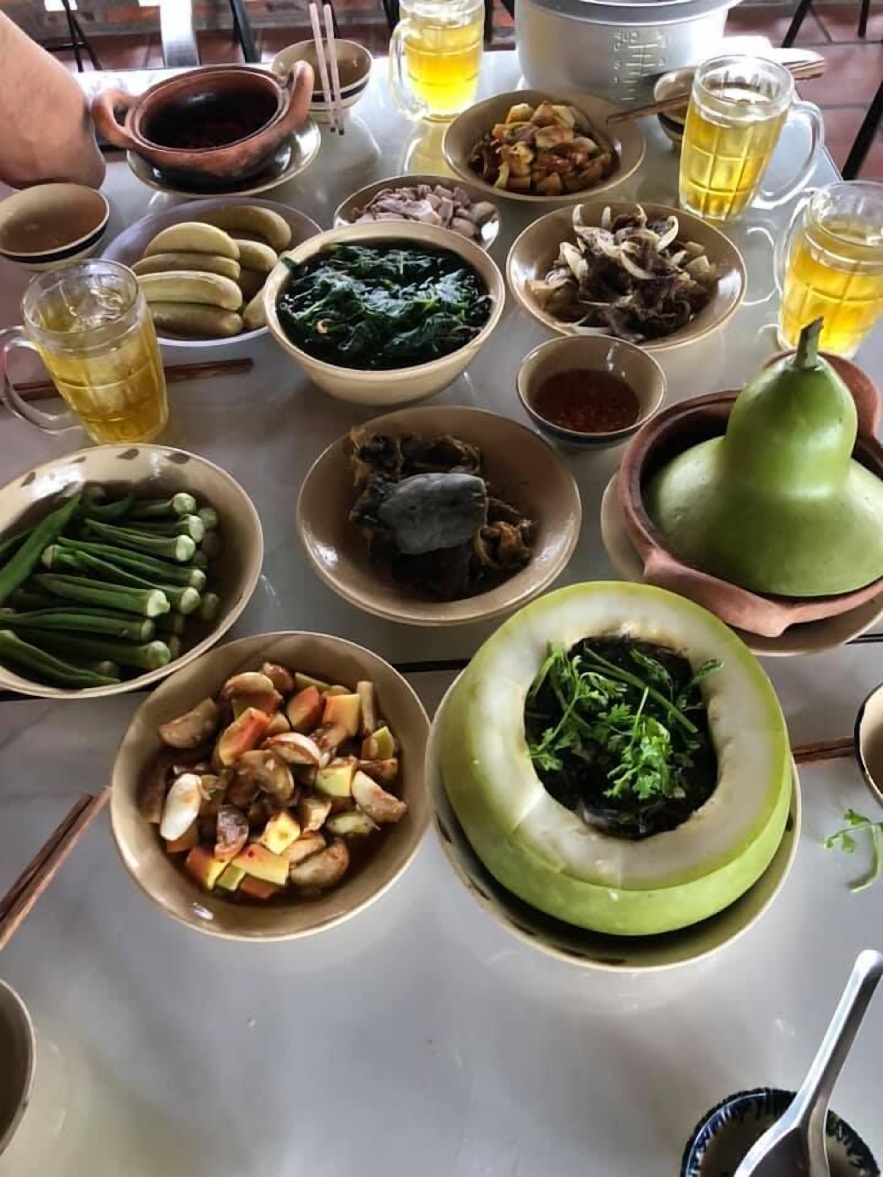餐飲