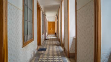 Esterni