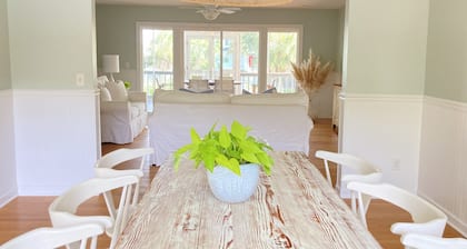 Oceanview Home,Private Pool, Beach Access Right Across the Street