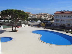 حمام سباحة