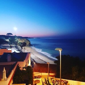 Beach nearby - Two  bedrooms and bed sofa in leaving room, pool, tennis court, near beach (Olhos de Água)