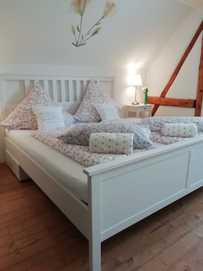House | 1 bedroom, in-room safe, desk, bed sheets - Ferienhaus am Haselbach (Ebershausen)