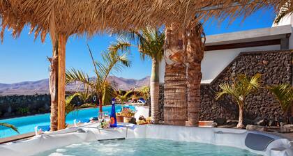 Exclusive SUPERVILLA (12 bed/11 bath) Amazing Facilities, Sea and Mountain Views