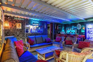 Bar (in der Unterkunft)