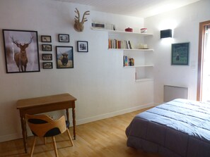2 chambres, fer et planche à repasser, Wi-Fi gratuit