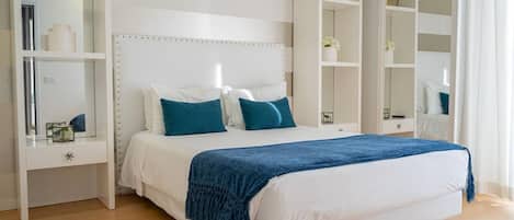 1 غرفة نوم وخزنة داخل الغرفة وبديكورات فريدة لكل غرفة