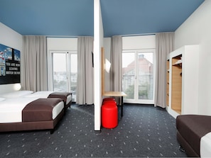 Triple Room | 1 bedroom, hypo-allergenic bedding, desk, soundproofing