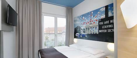 Literie hypoallergénique, bureau, chambres insonorisées, Wi-Fi gratuit