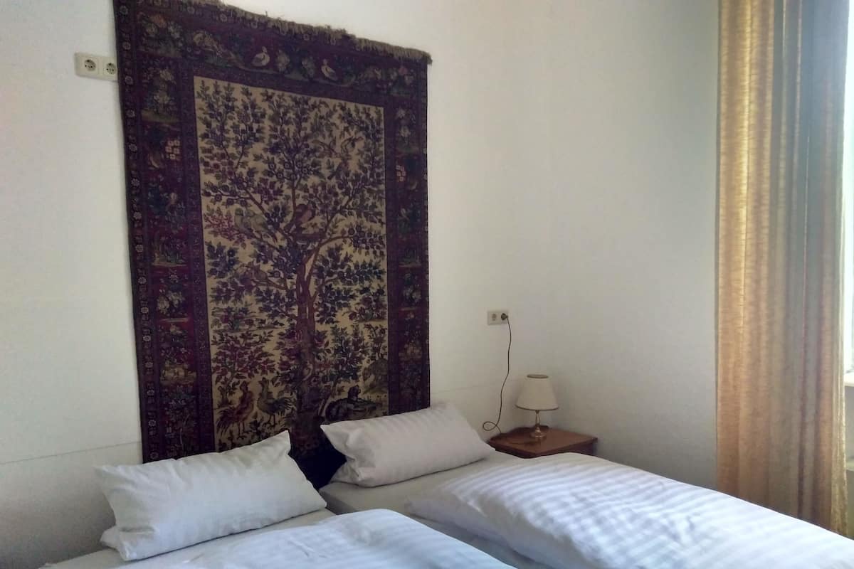 Free WiFi, bed sheets