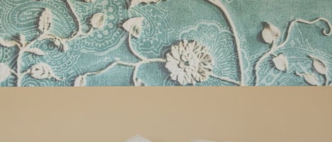 Chambre Triple | Coffres-forts dans les chambres, décoration personnalisée