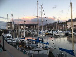 สถานที่น่าสนใจ