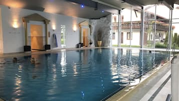 Innenpool, beheizter Pool