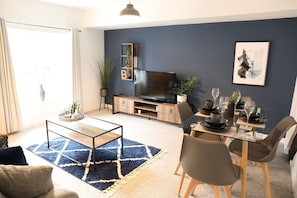 Lounge - Blueberry View (Worcester)