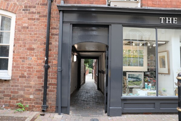 Premium Apartment, Private Bathroom, City View (City Centre) | Exterior - Blueberry View (Worcester)