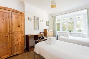 2 Schlafzimmer, Bügeleisen/Bügelbrett, WLAN, Bettwäsche