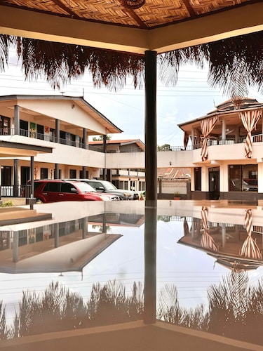 Paloma Guest House & Restaurant