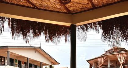 Paloma Guest House & Restaurant