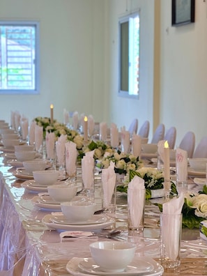 Breakfast, lunch and dinner served  - Paloma Guest House & Restaurant (Kenema)
