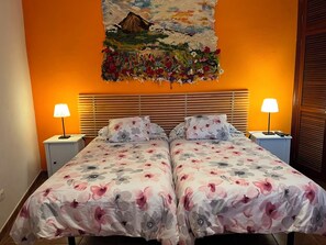 1 bedroom, iron/ironing board, WiFi (free), bed sheets