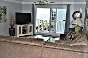 TV, DVD player