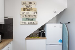 Apartment, Private Bathroom, City View (1 Bedroom Apartment) | Shared kitchen - Orchard Loft (Portsmouth)