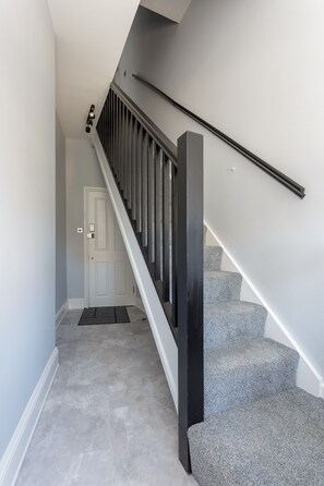 Interior - Orchard Loft (Portsmouth)