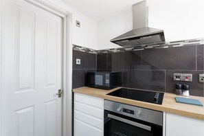 Apartment, Private Bathroom, City View (1 Bedroom Apartment) | Shared kitchen - Orchard Loft (Portsmouth)