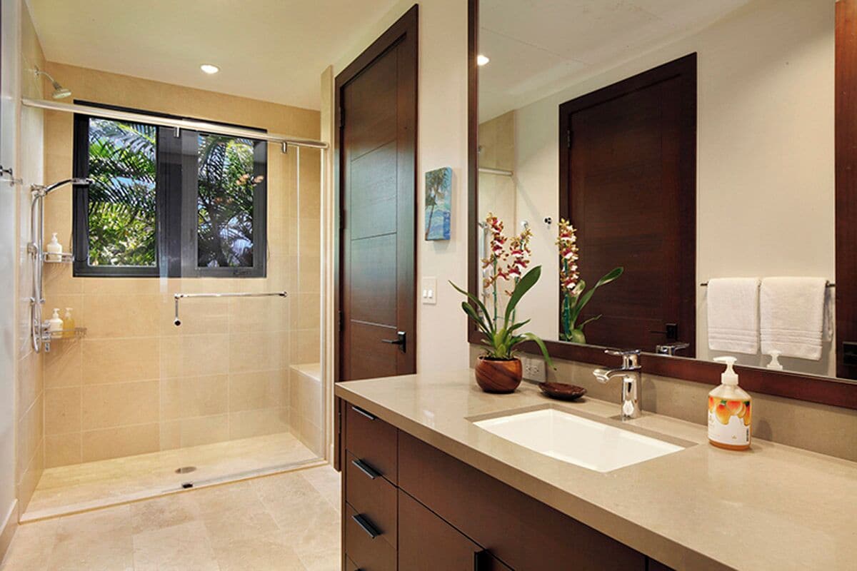 Bathtub, hair dryer, towels