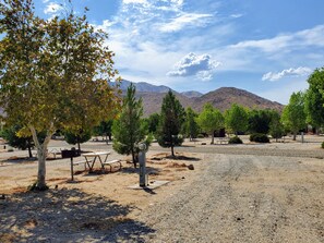 Pull Through 30 amp Camp Site