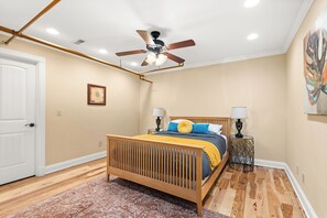 4 chambres, fer et planche à repasser, Wi-Fi gratuit, draps fournis