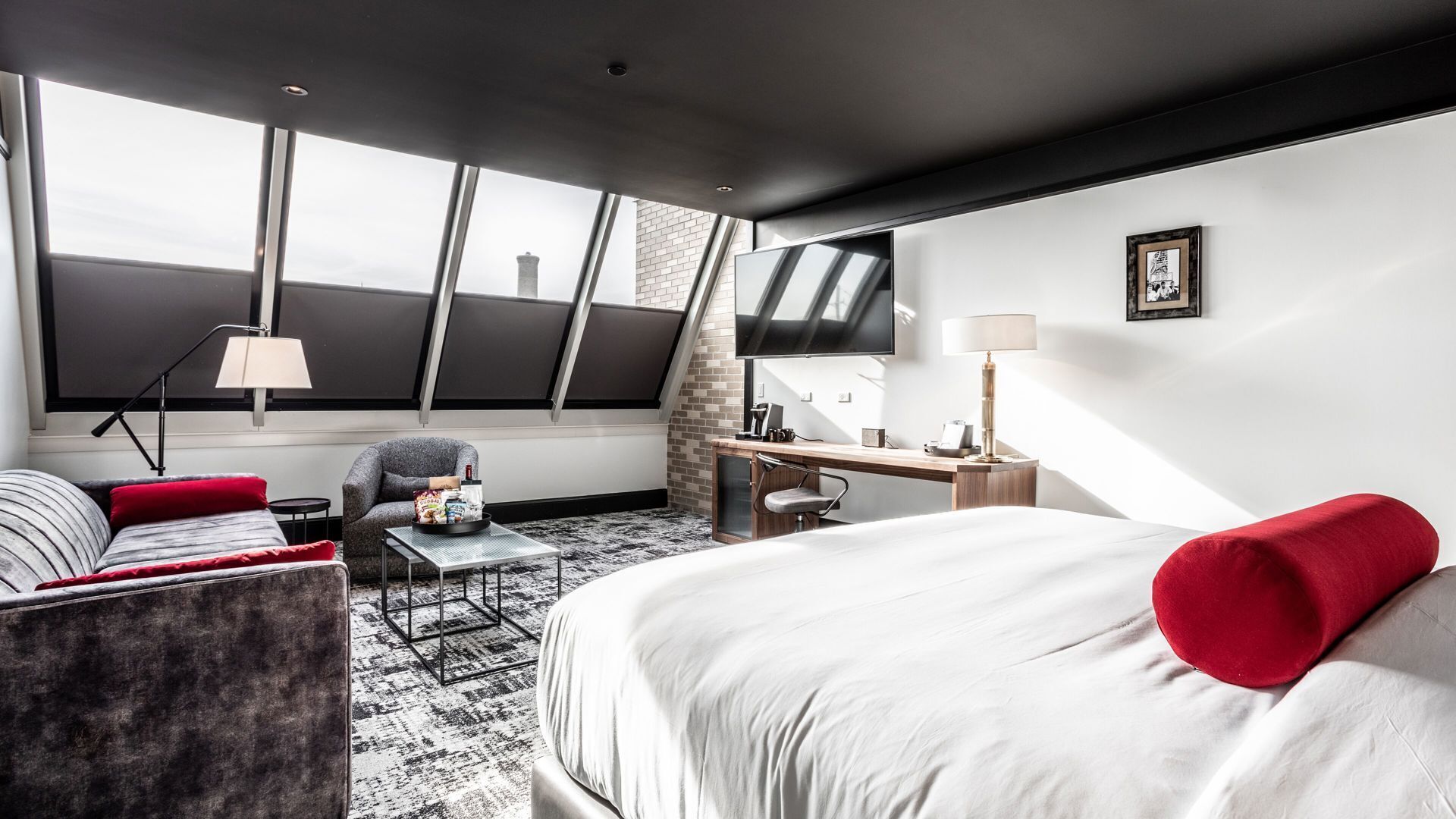 Premium bedding, minibar, in-room safe, desk