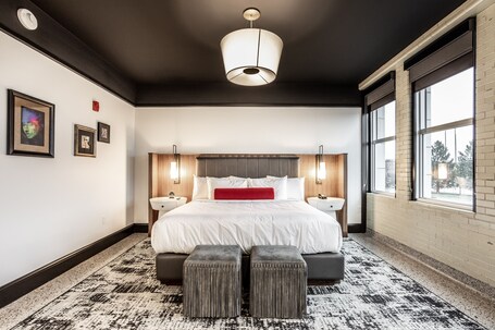 Bottleworks Hotel - Image 31