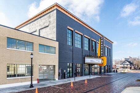 Bottleworks Hotel - Image 19