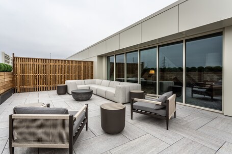 Bottleworks Hotel - Image 6