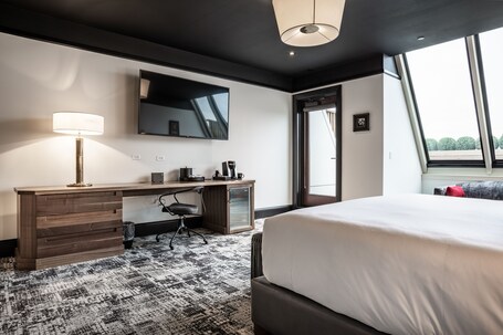 Bottleworks Hotel - Image 60