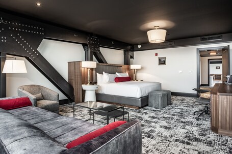 Bottleworks Hotel - Image 34