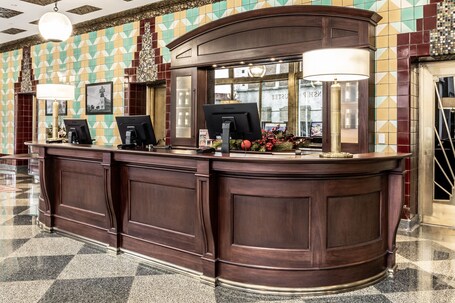 Bottleworks Hotel - Image 8
