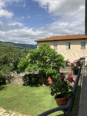 Property grounds - "Da Paolino" Villa with sauna and private pool in an ancient hamlet (Borgo alla collina)