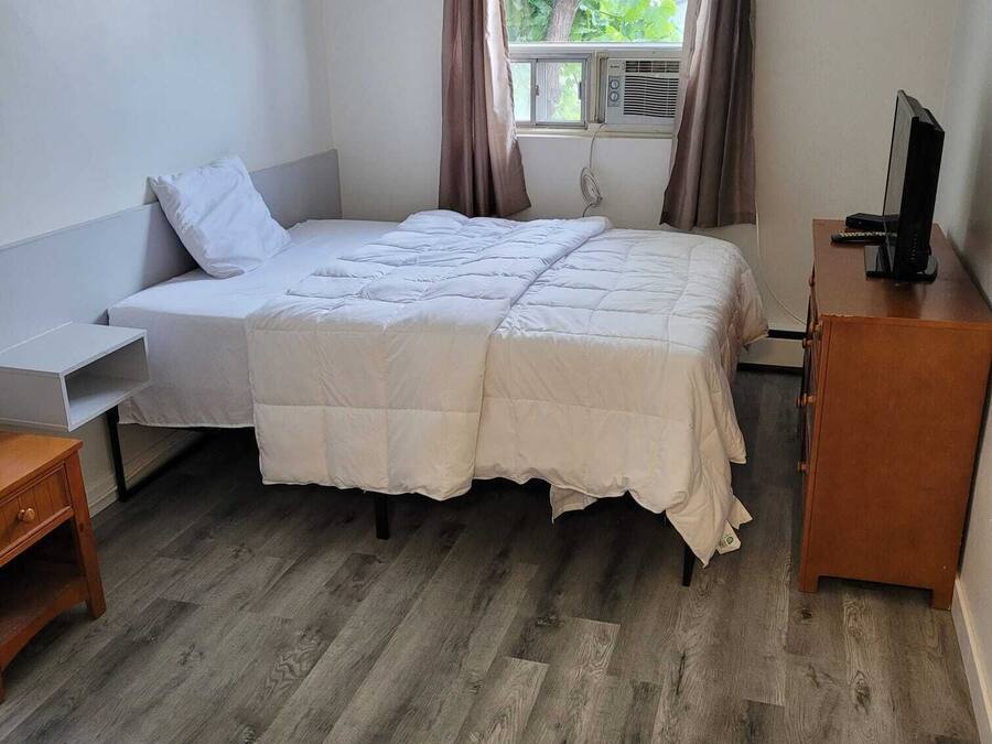 Standard Single Room | Free WiFi, bed sheets