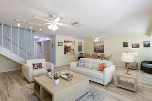 TV - Stunning Two Story Penthouse Blind Pass, Sleeps 8 (Sanibel)