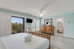 2 bedrooms, iron/ironing board, WiFi - Stunning Two Story Penthouse Blind Pass, Sleeps 8 (Sanibel)